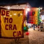 Churrasco “ridículo” e vinho: treta continua no condomínio de Bolsonaro
