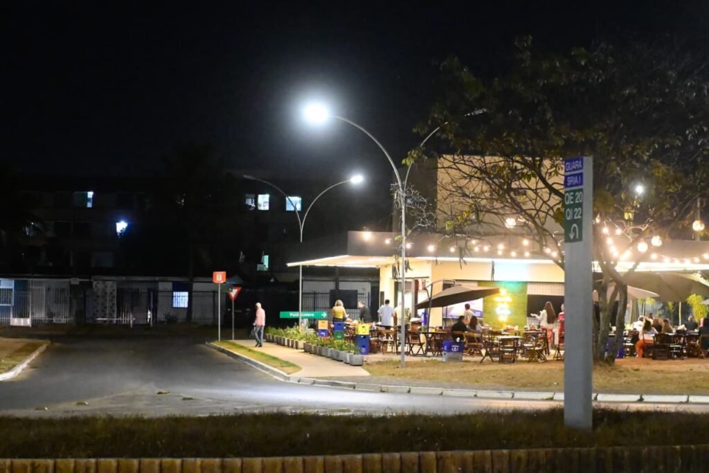 DF Legal interdita boteco que funcionava com licenças pendentes