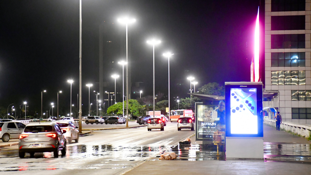 Iluminação do Plano Piloto será reforçada com 14 mil LEDs