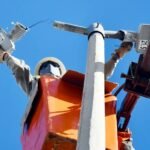 Mutirão da CEB restabelece iluminação em áreas afetadas da 711 Sul