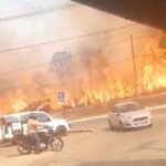 Vídeo: incêndio se aproxima de casas no DF e deixa moradores em pânico