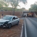 Acidente deixa motociclista ferido em “tesourinha” da Asa Sul 