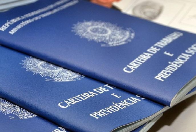 DF fecha semana com 545 vagas. Salários chegam a R$ 2,8 mil