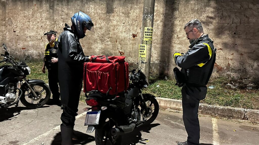 Detran-DF intensifica fiscalização noturna em Samambaia