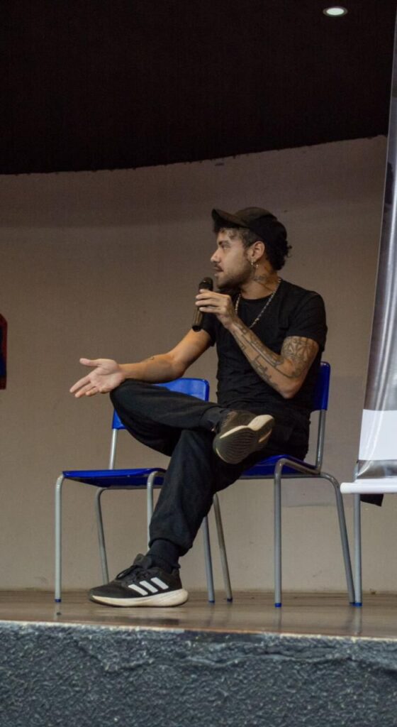 Do ateliê à sala de aula: Victor Hugo Soulivier fala sobre transformação pela moda no CEMAB