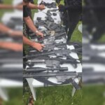 Polícia acaba com festa em homenagem a miliciano mais procurado do Rio