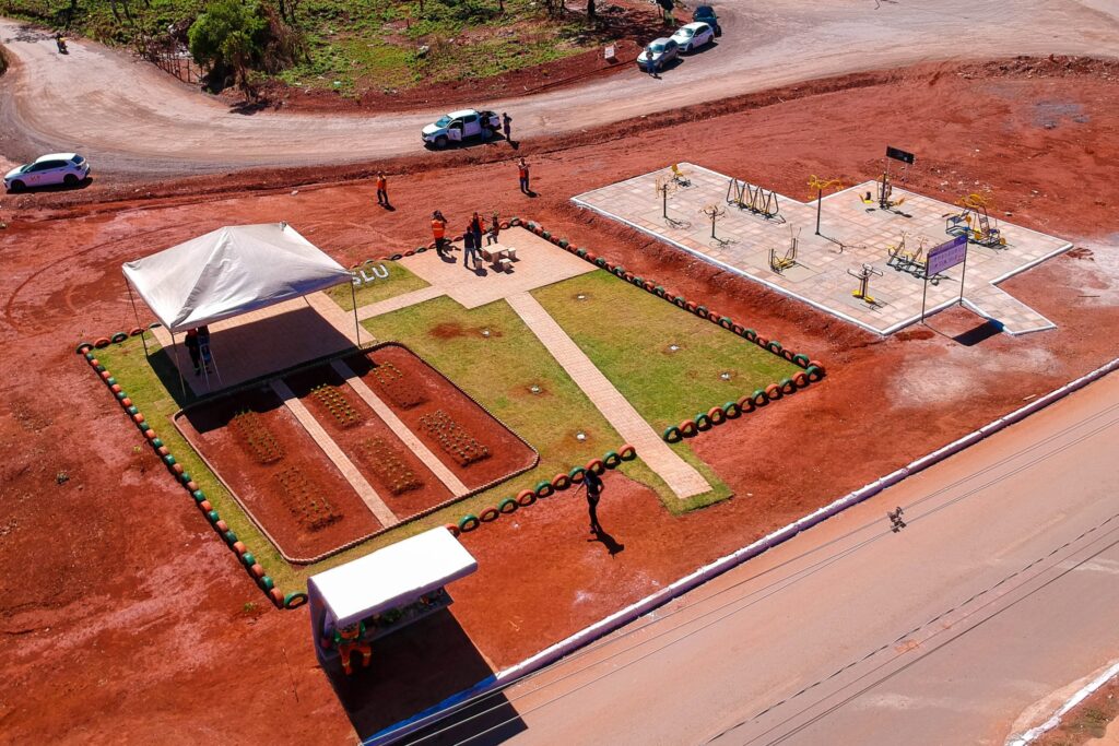 Riacho Fundo II ganha espaço revitalizado com horta e área de lazer
