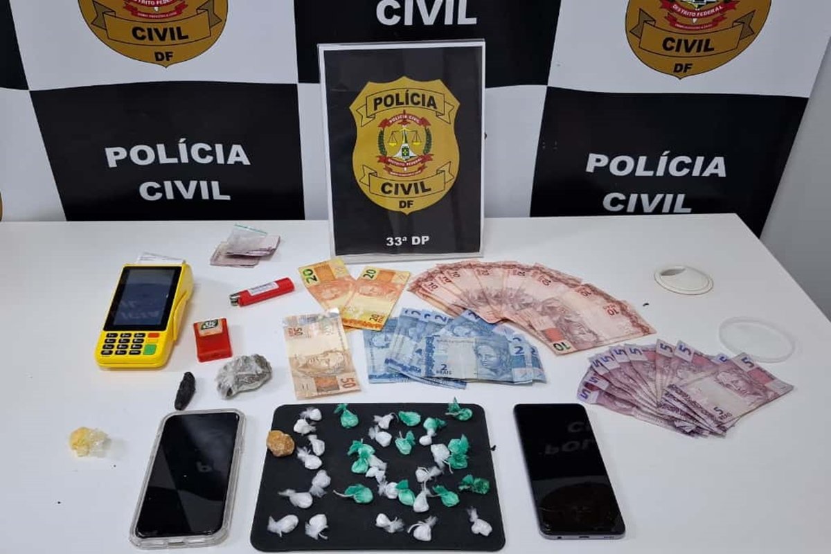 Traficante é presa com 32 porções de cocaína escondidas nas roupas