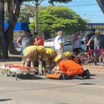 Avô que levava brinquedo a neto morre atropelado por moto em faixa