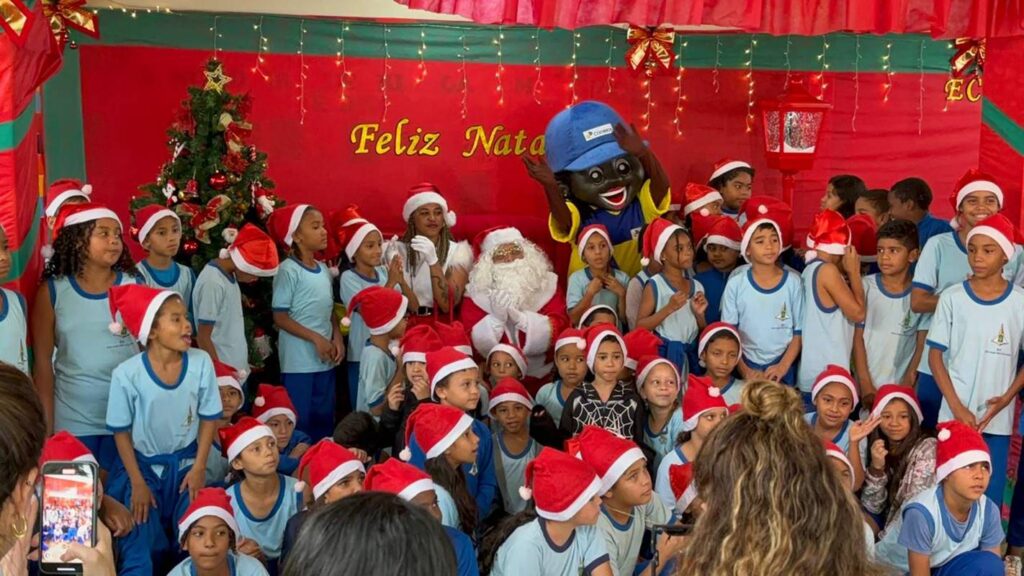 Como adotar uma cartinha do Papai Noel dos Correios no DF