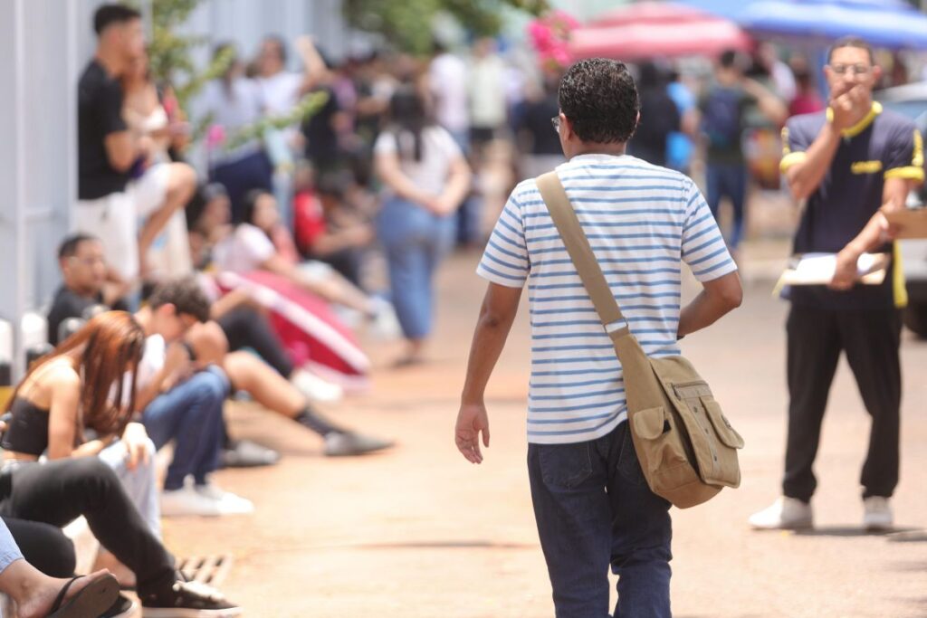 Estudantes do DF encaram segundo dia de prova com confiança