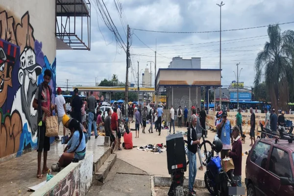 Imagens do caos: brigas e roubos diários são rotina na maior RA do DF