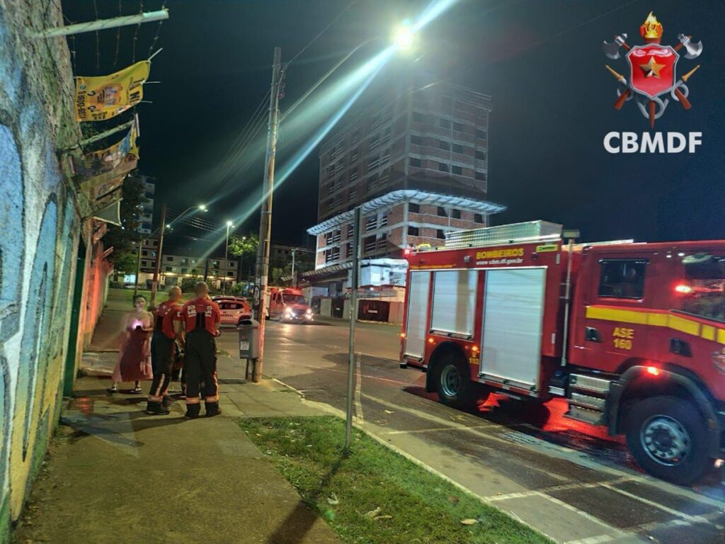 Incêndio atinge sala de aula e assusta escola pública no DF