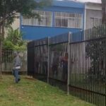 Moradores cercam área verde na Asa Sul e DF Legal faz derrubada