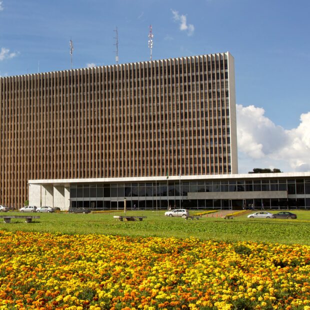 Administração pública do DF terá funcionamento diferenciado no dia 2 de janeiro