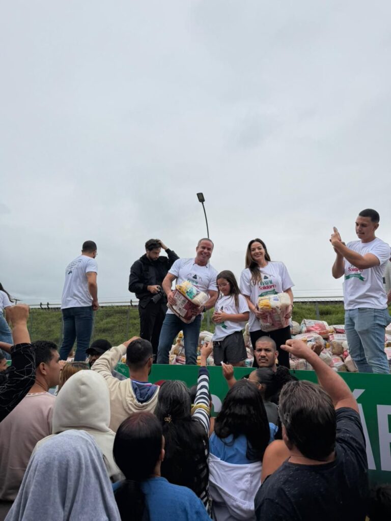 Fred Linhares lidera mobilização social e reúne milhares de famílias em Ceilândia