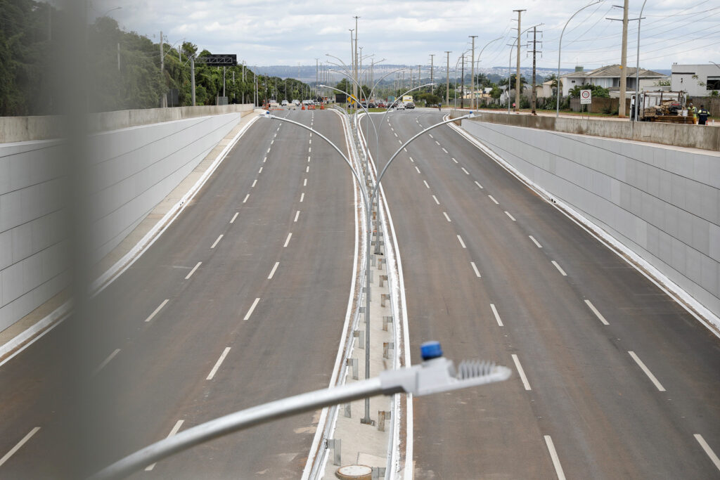 Investimentos e segurança viária marcam o ano do DER-DF em 2025