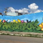 PCDF e grafiteiros se unem para revitalizar muros pichados pelo PCC