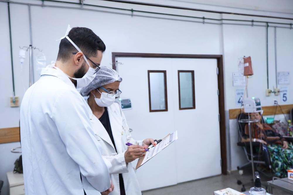 Qualificação e reforço do quadro marcam a saúde pública do DF em 2025