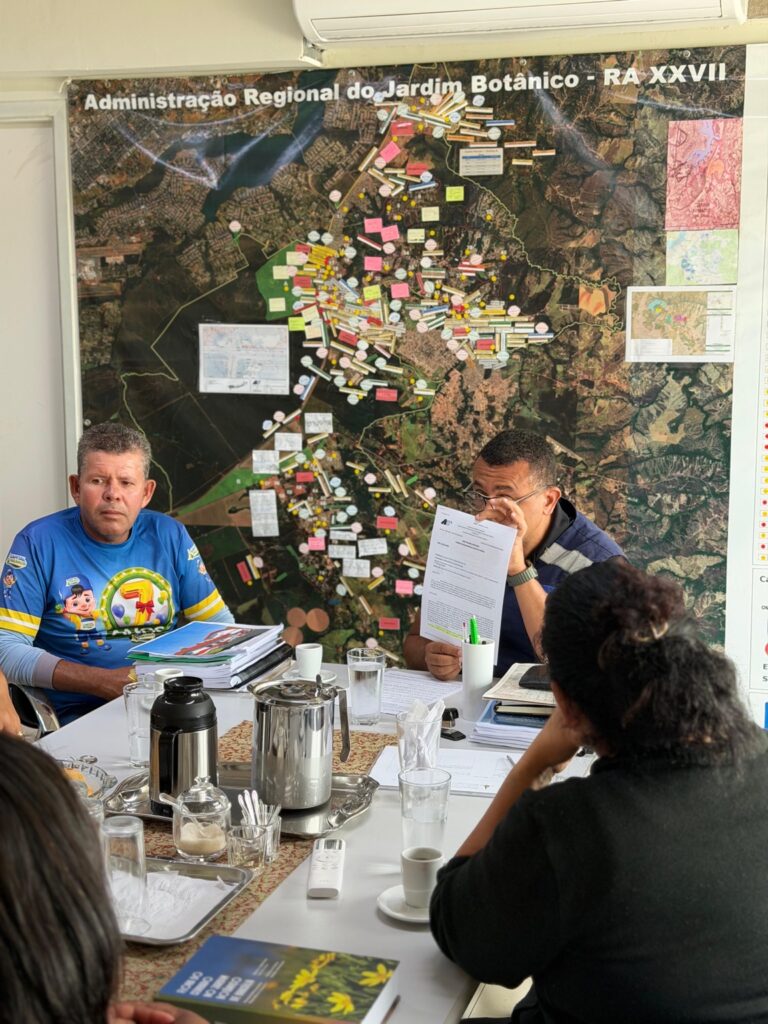 Administração do Jardim Botânico inicia diálogo para regularizar ambulantes da DF-001 após redução da faixa de domínio