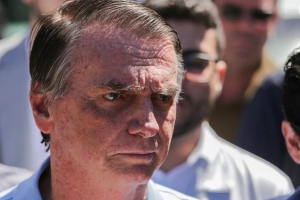 Ambulância do Samu ficará 24h à disposição de Bolsonaro na Papudinha