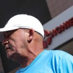 "Descobri pela televisão", diz pai de vítima morta por técnicos em UTI