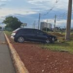 Homem armado invade área da UnB após bater em poste com carro roubado