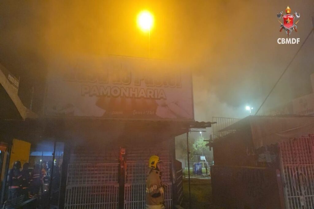 Incêndio atinge cozinha de quiosque na Feira dos Goianos