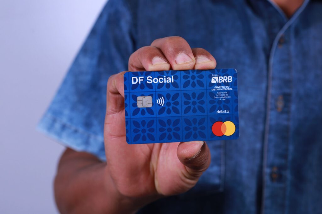 Mais de 200 mil famílias recebem auxílio do GDF no Distrito Federal